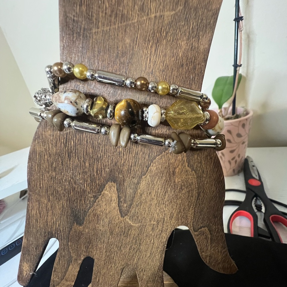 paparazzi Multi-Strand Beaded Wrap Bracelet in Brown, Cream & Gold